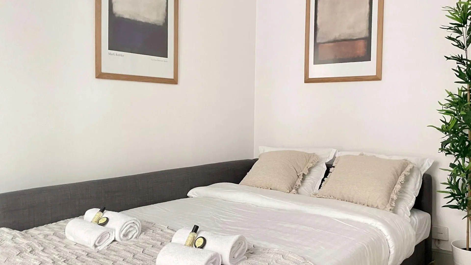 1590 - Chic Montmartre In Paris Olympic Games 2024 Apartment