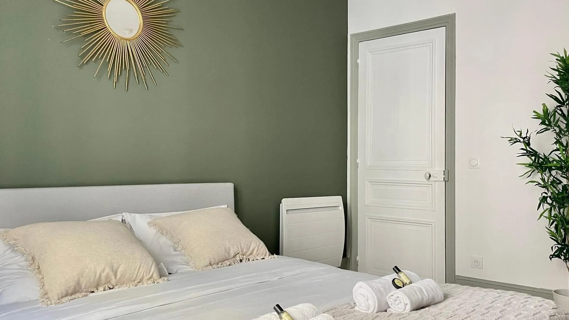 1590 - Chic Montmartre In Paris Olympic Games 2024 Apartment France